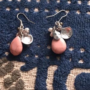 Earings with pink stones
